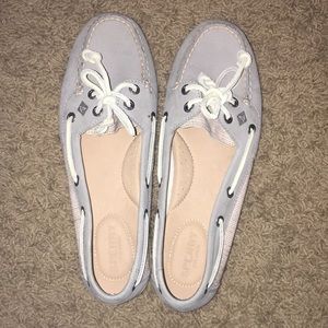 Sperry gray leather shoes